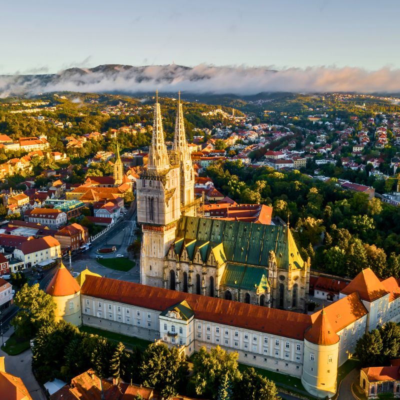 Zagreb besuchen - Opatija Travel Guide